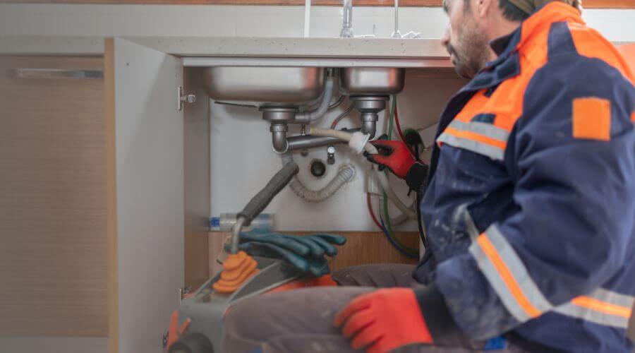 Expert burst pipe repair services in Oak Creek, WI